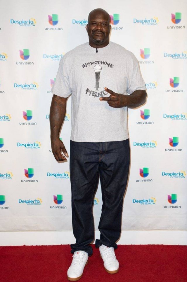 Real Celebrities Height (24 pics)