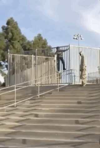 Fails (40 gifs)