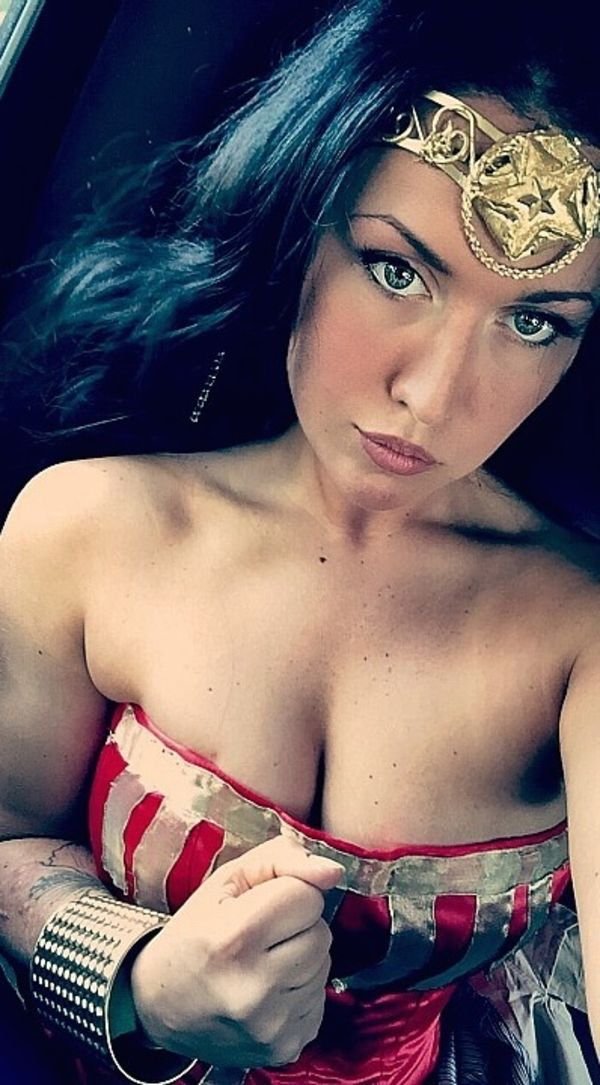 Hot Halloween Costumes (26 pics) Hot Halloween Costumes (26 pics)