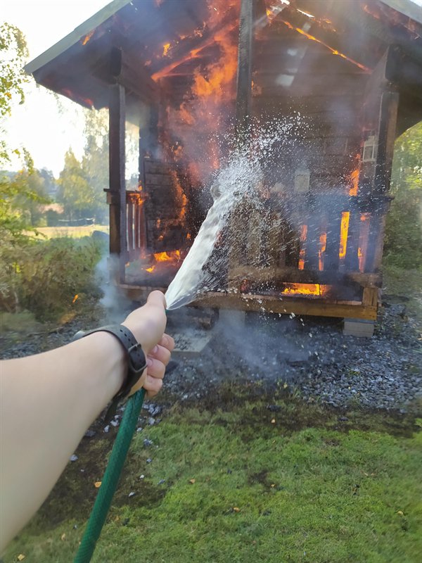 Bad Days Happen (24 pics)