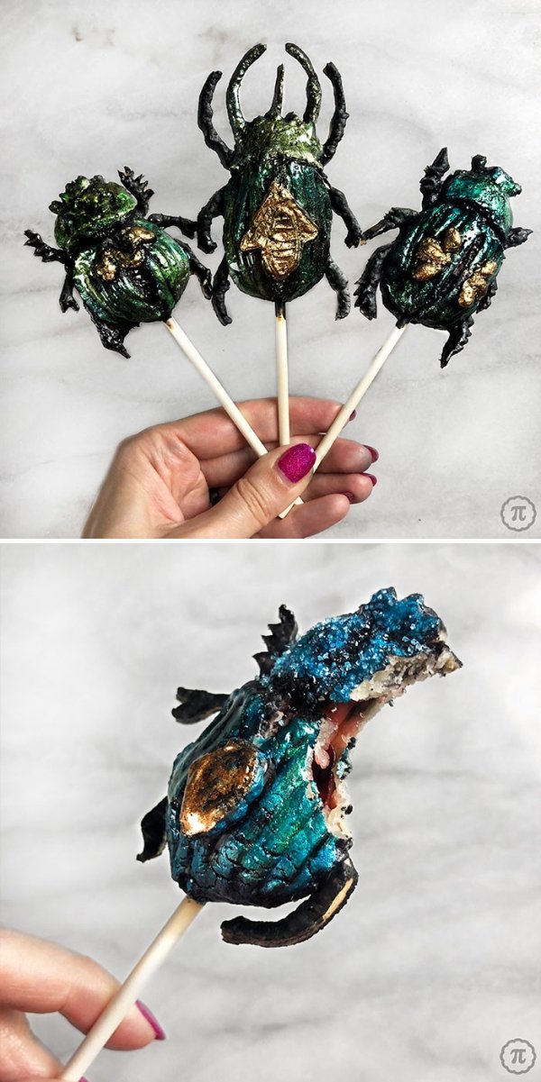 Amazing Halloween Pies (24 pics)
