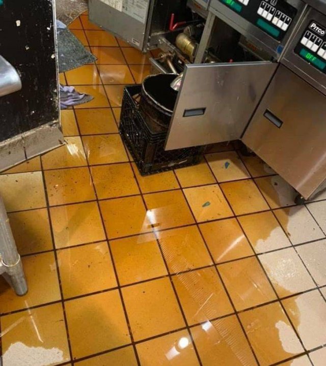 Bad Days Happen (18 pics) Bad Days Happen (18 pics)