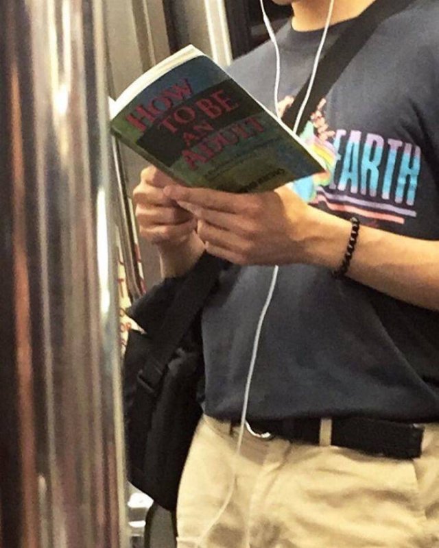 Subway Books (30 pics)