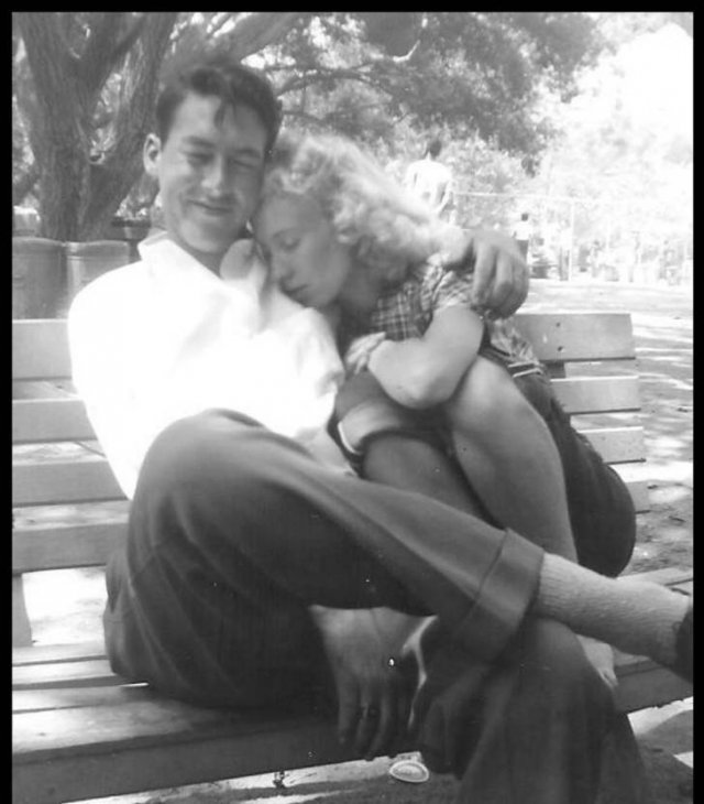 Great Old Family Photos (17 pics) Great Old Family Photos (17 pics)