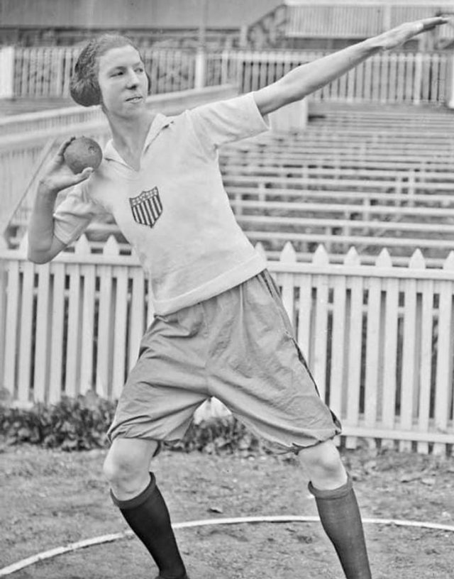 Great Old Family Photos (17 pics) Great Old Family Photos (17 pics)