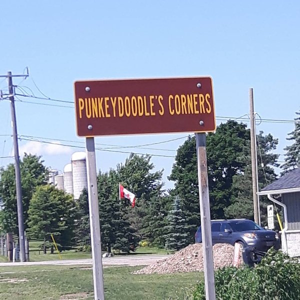 Weird Canada Places (22 pics)