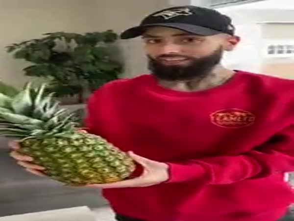 The Correct Way To Pineapple