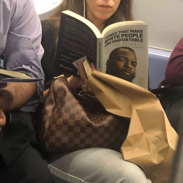 Books People Read In Subway (42 pics)