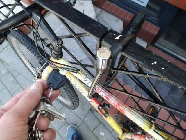 Bad Days Happen (48 pics)
