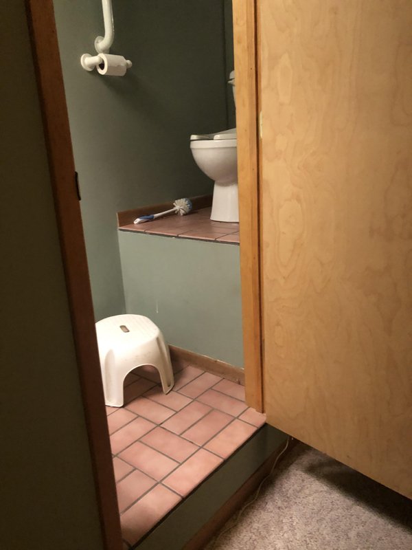 Weird Toilet Designs (28 pics)
