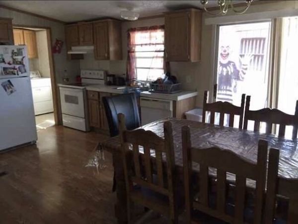 What's Wrong With This Real Estate? (35 pics) What's Wrong With This Real Estate? (35 pics)
