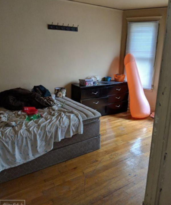 What's Wrong With This Real Estate? (35 pics) What's Wrong With This Real Estate? (35 pics)