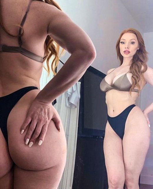 Busty Girls (32 pics)