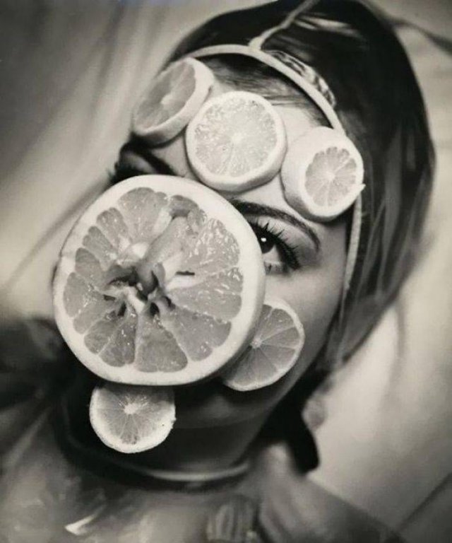 Beauty Gadgets And Services From The Past (27 pics)