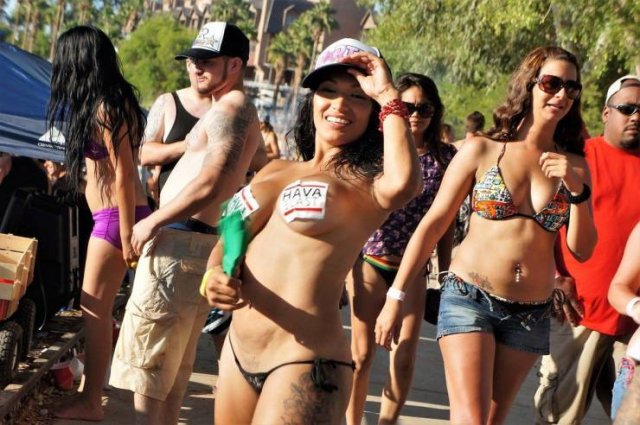 Pics For Grown-Ups (70 pics)