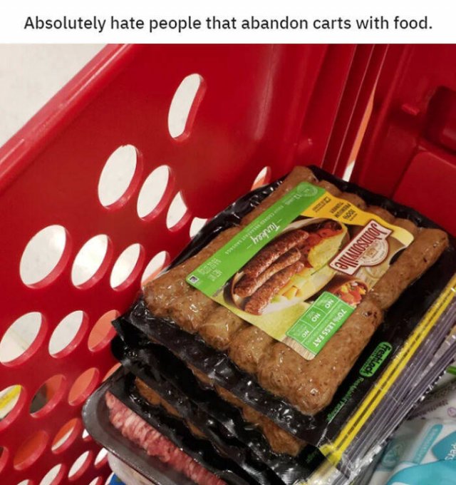 Retail Employees Reality (39 pics) Retail Employees Reality (39 pics)