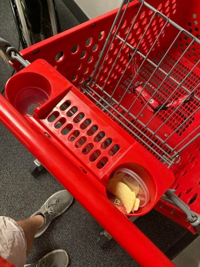 Retail Employees Reality (39 pics) Retail Employees Reality (39 pics)