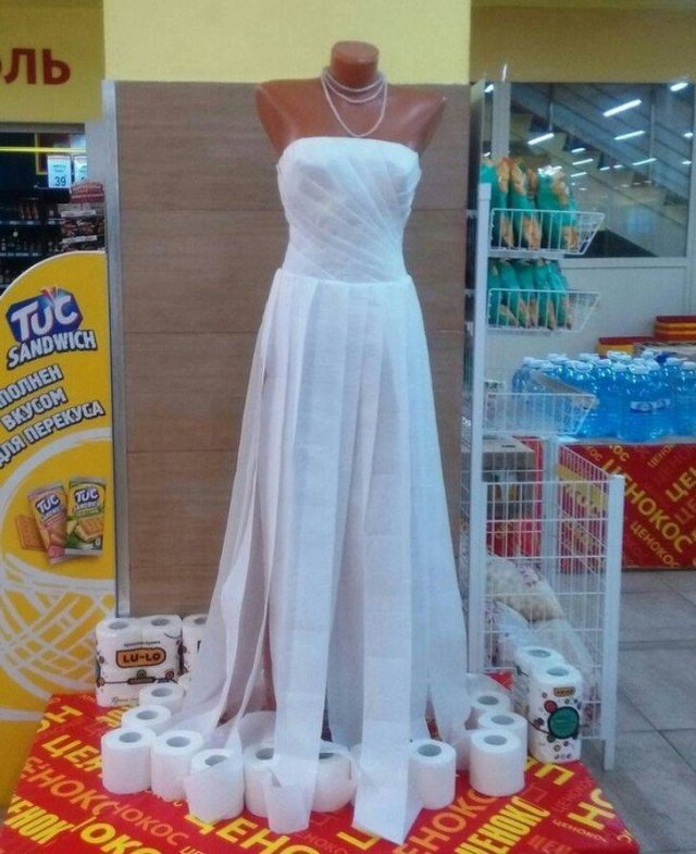These People Saved Money On Their Wedding Days (24 pics)