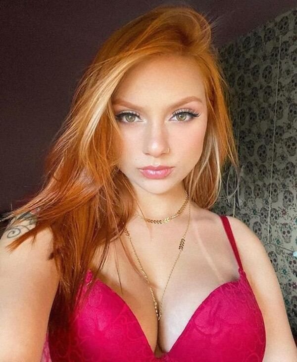 Redhead Beauties (46 pics)