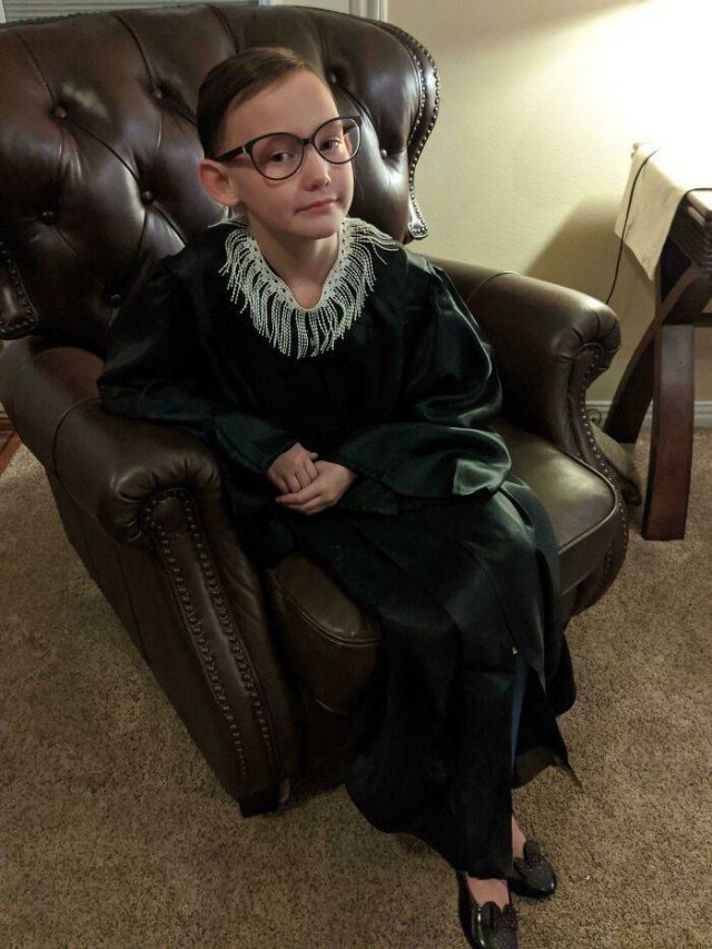 Remarkable Halloween Costumes (42 pics)