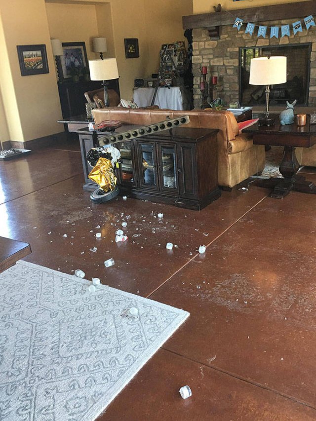 Vacuum Cleaning Fails (50 pics)