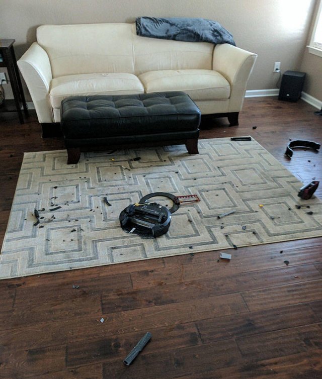 Vacuum Cleaning Fails (50 pics)