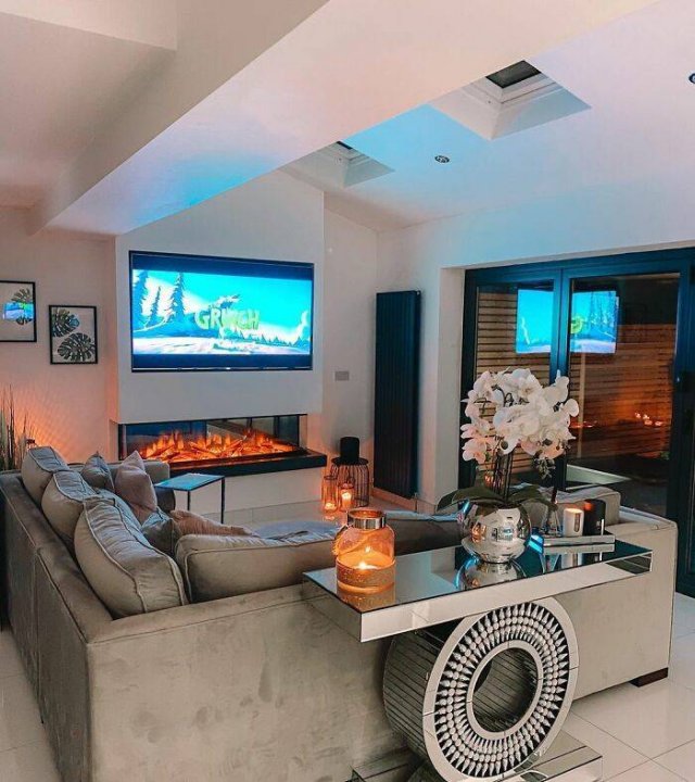 Splendid Transformation Of An Old House Into A Luxury Mansion (30 pics)