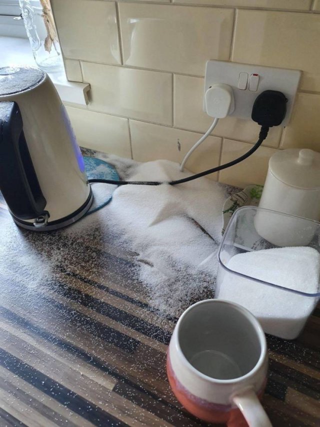 Bad Days Happen (39 pics)
