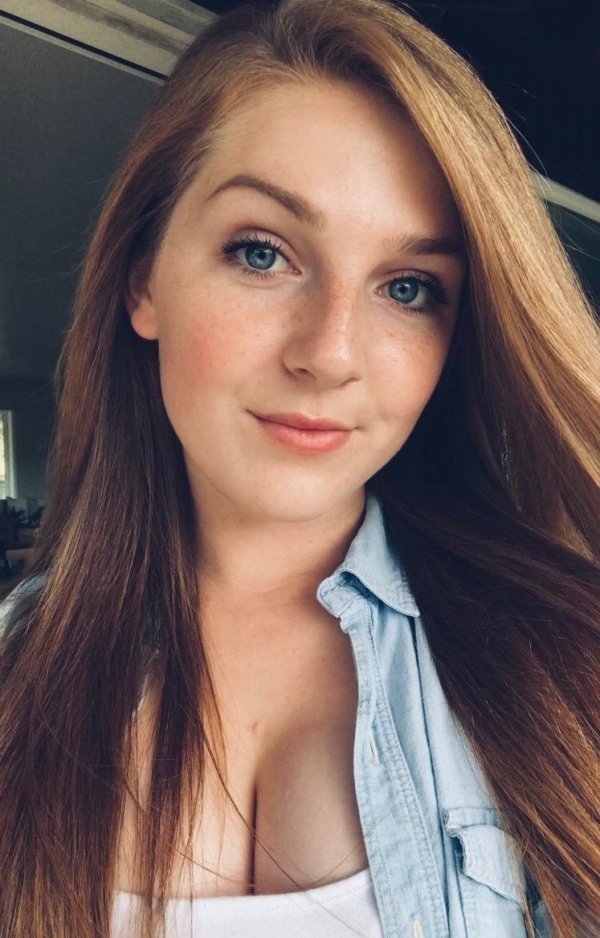 Girls With Freckles (34 pics)