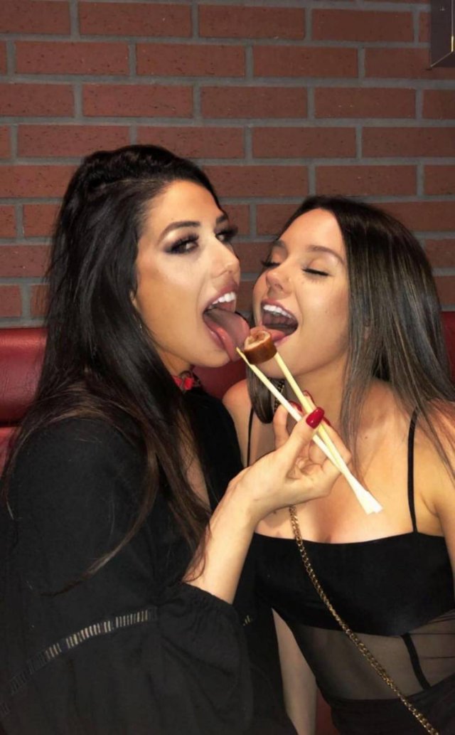 Pics For Grown-Ups (70 pics)