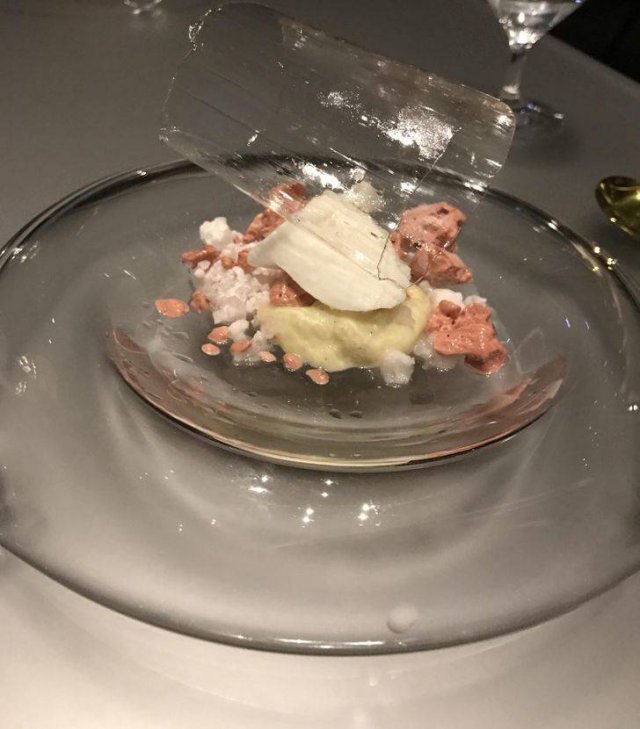 Michelin Restaurant Meals (17 pics)