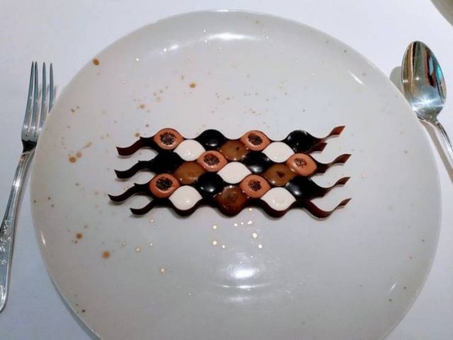 Michelin Restaurant Meals (17 pics)