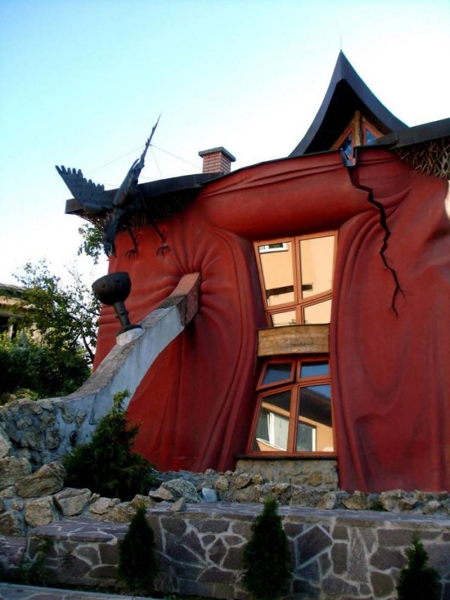 Interesting Architecture All Over The World (21 pics)