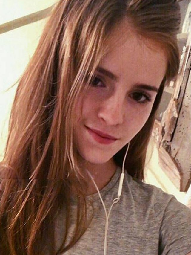 This 17-Year Old Girl Looks Exactly Like Emma Watson (15 pics)