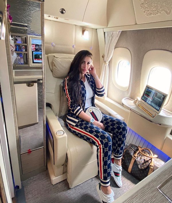 Rich Youth (45 pics)