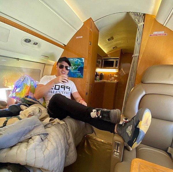 Rich Youth (45 pics)