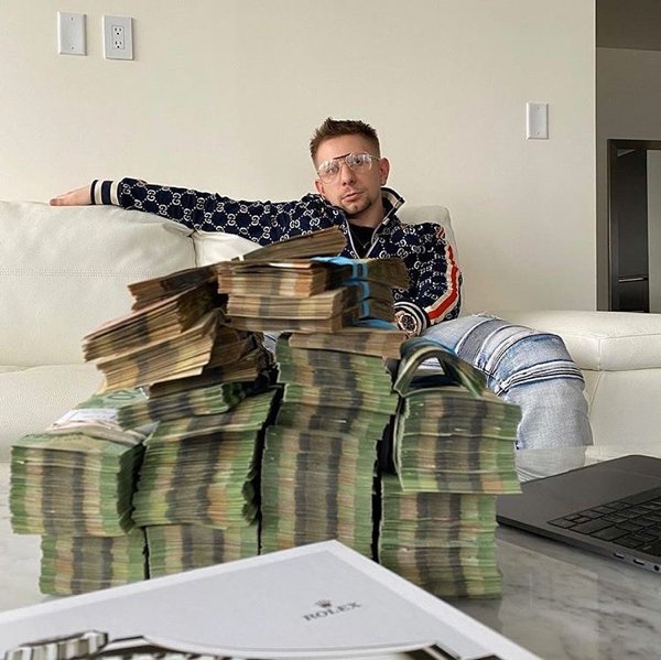 Rich Youth (45 pics)