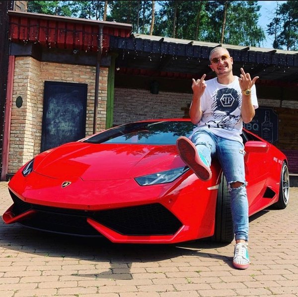 Rich Youth (45 pics)