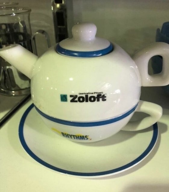 Thrift Shop Treasures (34 pics)