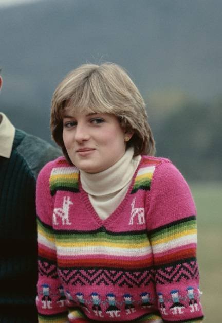 'The Crown': Cast Compared To Real Persons (19 pics) 'The Crown': Cast Compared To Real Persons (19 pics)
