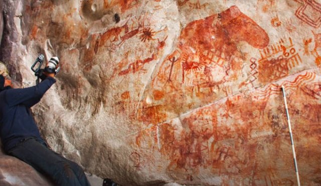 Prehistoric Paintings Were Discovered In Amazon Rainforest (15 pics)