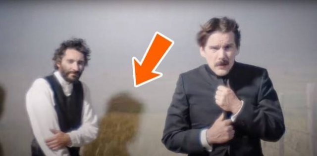 Movie Bloopers (10 pics)