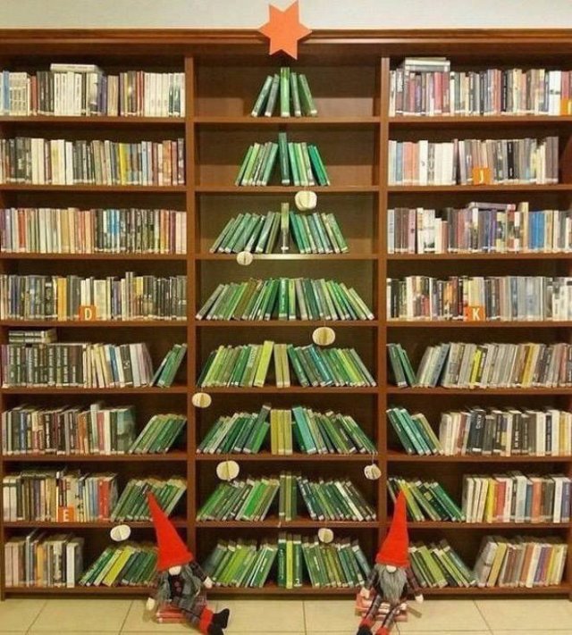 Unusual Christmas Tree Ideas (22 pics)