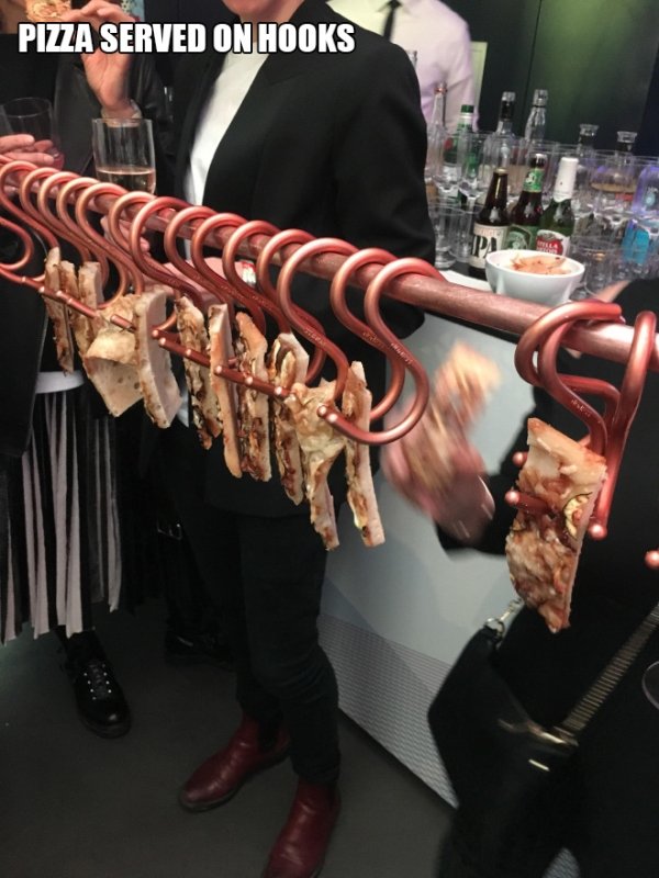 Weird Restaurant Serving (46 pics)