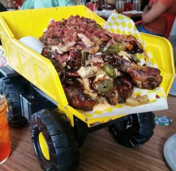 Weird Restaurant Serving (46 pics)