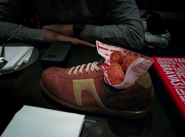 Weird Restaurant Serving (46 pics)