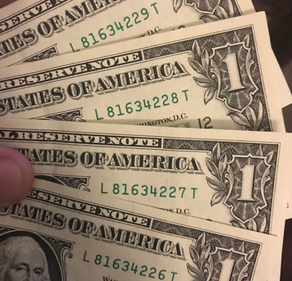 Great Coincidences (19 pics) Great Coincidences (19 pics)