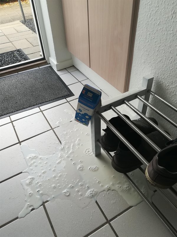 Bad Days Happen (24 pics)