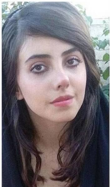 Iranian 'Zombie Angelina Jolie' Got Ten Years In Prison (11 pics)