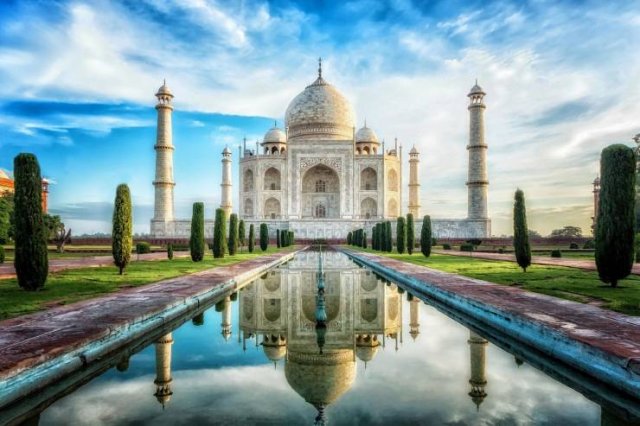 Famous Landmarks Distance Looks (30 pics)